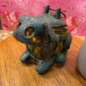 Metal and Bubble Glass Indoor/Outdoor Frog Candle Holder Lantern